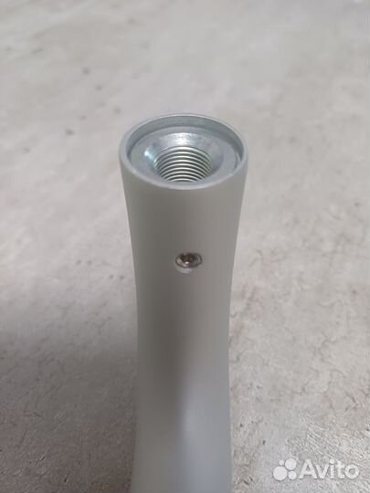 Ручка Schuco изогнутая для алюминиевых дверей (мет