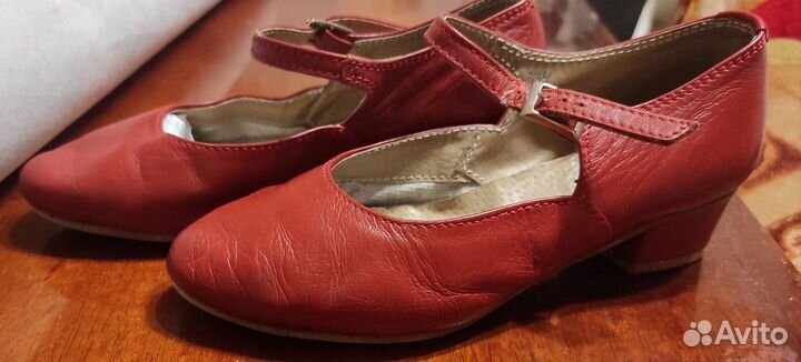 Туфли для народного танца