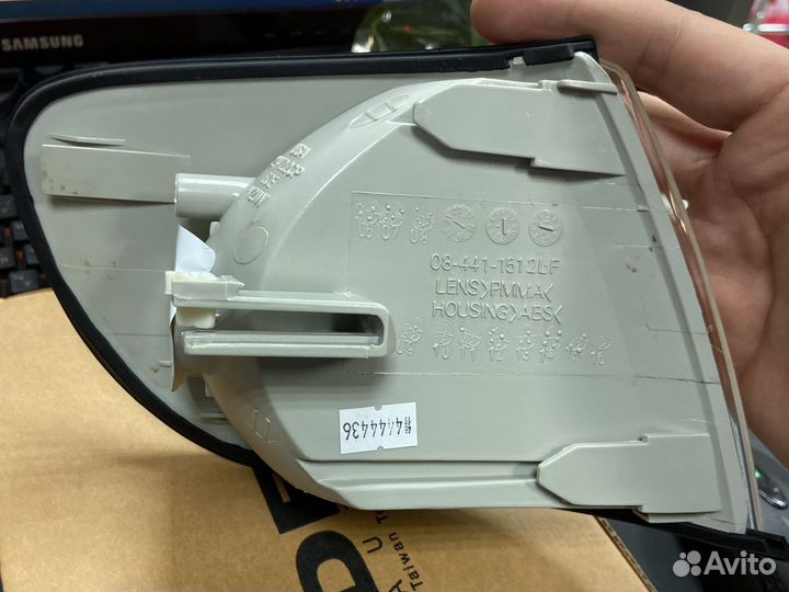 Указатель поворота audi A6 c4 1995-1997 год