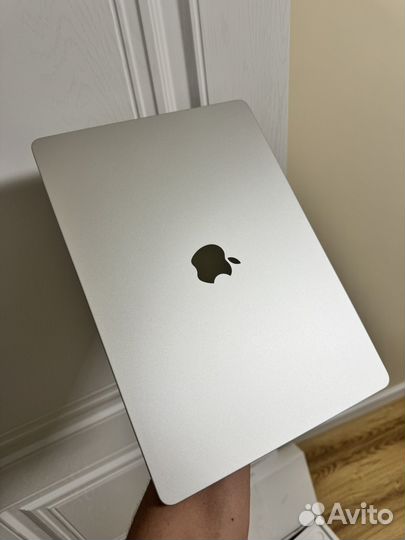 Apple macbook air 15 m3 8/256 gb