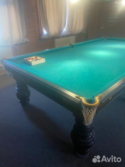 Бильярдный стол