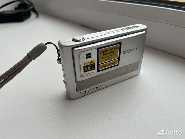Sony Cyber-shot DSC-T20