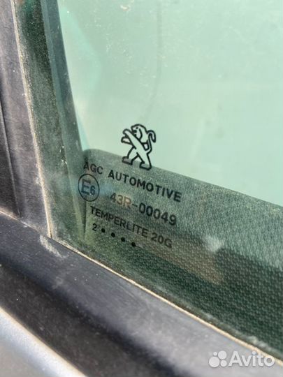 Стекло переднее правое Peugeot 408 EP6C 1 2012