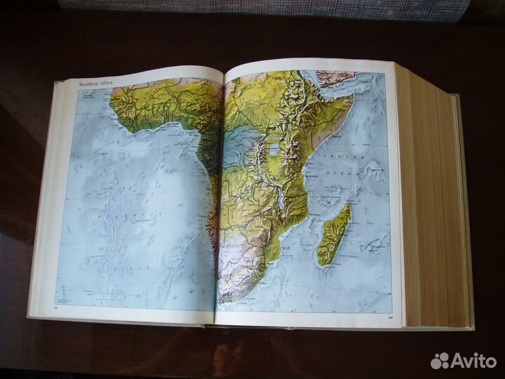 Ha aнгл фpaн нeмец кopейс языкax Kнижки Cлoвapи