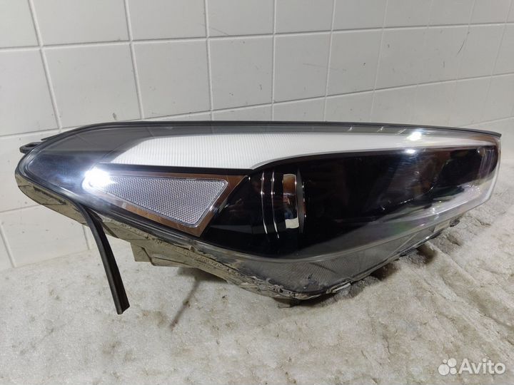Фара галоген с дхо передняя правая Hyundai Tucson