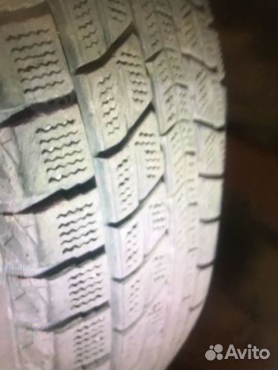 Dunlop Winter Maxx SJ8 215/70 R16