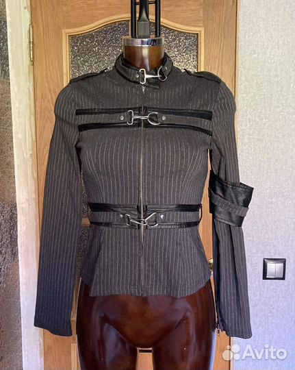 Продам джинсовые куртки и пиджак 40 (XS)