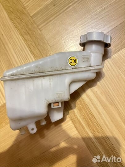 Бочок для тормозной жидкости от Kio Ceed 2016