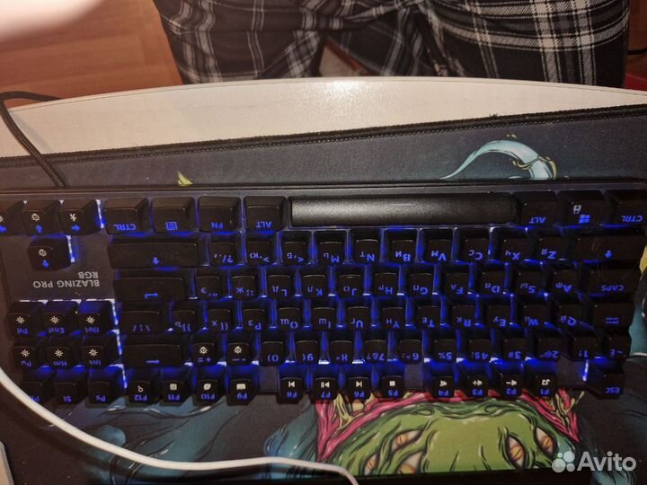 Игровая механическая клавиатура
