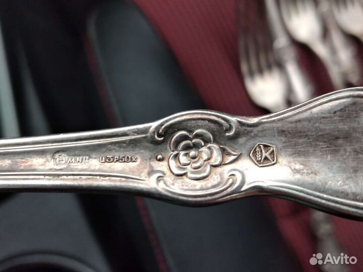 Набор столового серебра