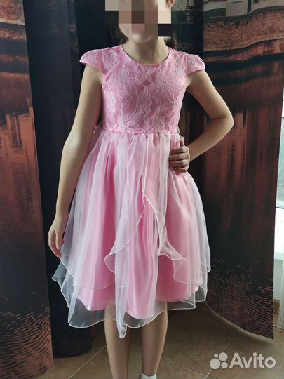 Платье праздничное