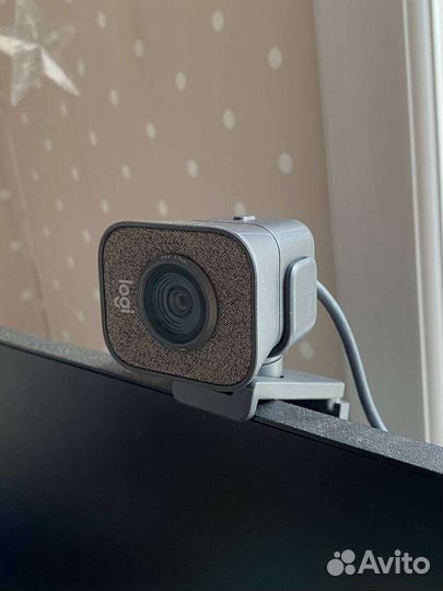 Веб-камера Logitech StreamCam