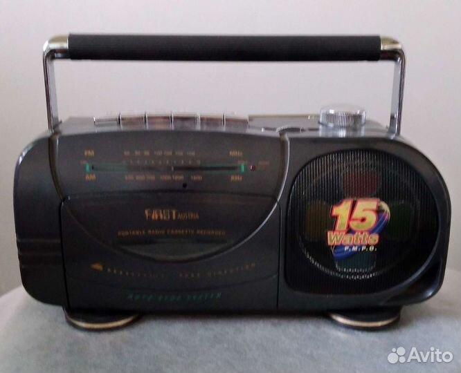 Кассетные магнитофоны с радиоприемниками - 3 вида