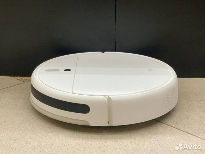 Робот-пылесос Mi Robot Vacuum-Mop SKV4093GL, белый