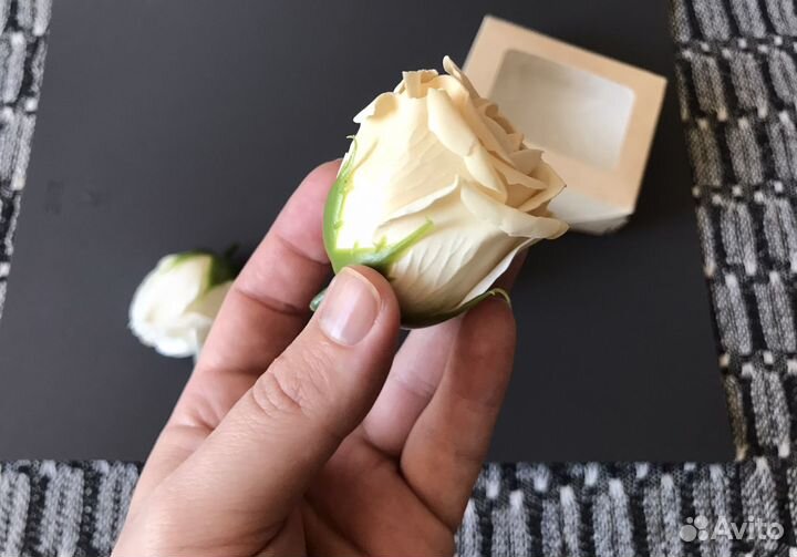 Искусственные цветы для декора розы