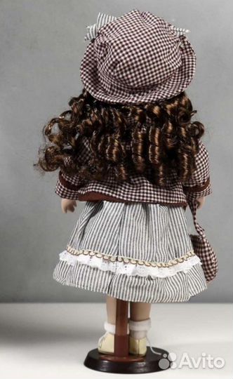 Новая Коллекционная кукла Леди брюнетка 40 см