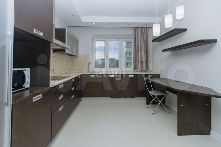 2-к. квартира, 65 м², 5/15 эт.