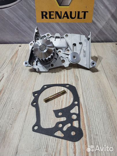 Помпа водяной насос Renault megane 3
