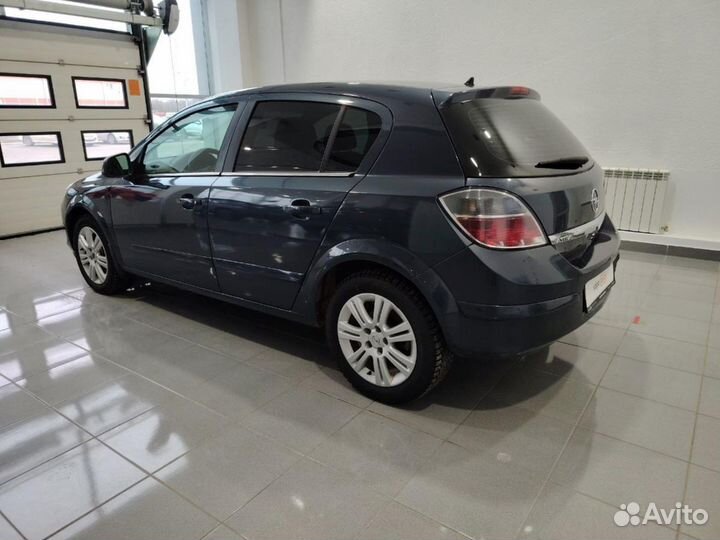 Opel Astra 1.8 МТ, 2010, 195 127 км
