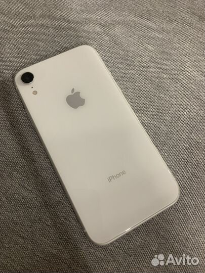 iPhone Xr, 64 ГБ
