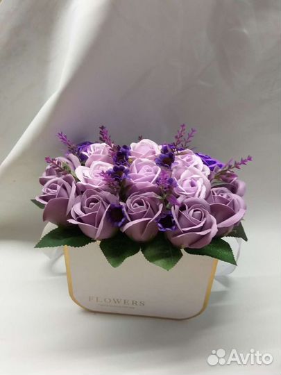 Букеты из пенных роз