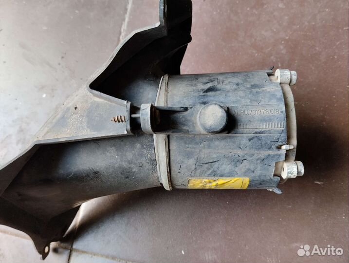 Противотуманная фара priora правая