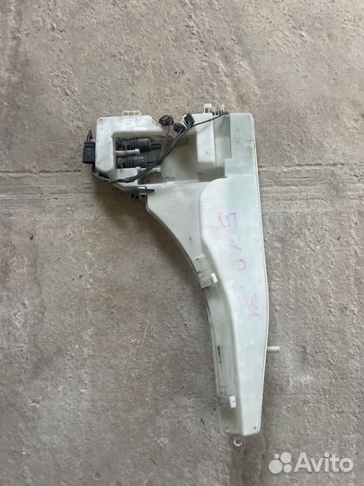 Бачок омывателя лобового стекла BMW E70