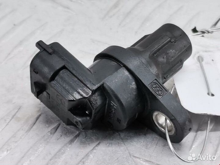 Датчик распредвала Mercedes-Benz C-Класс