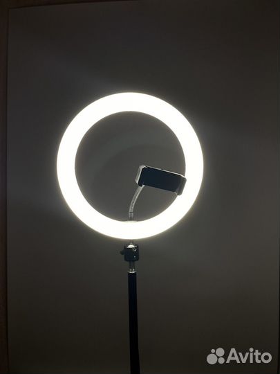 Кольцевая лампа со штативом 24 см