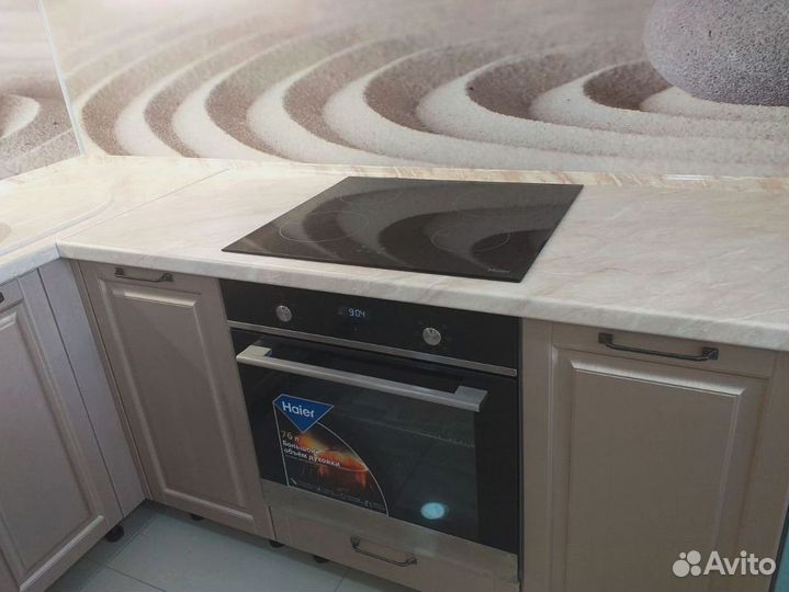 Кухня новая