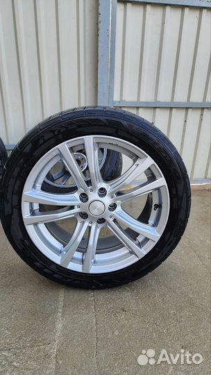 Nitto NT555 245/45 R18 100Y