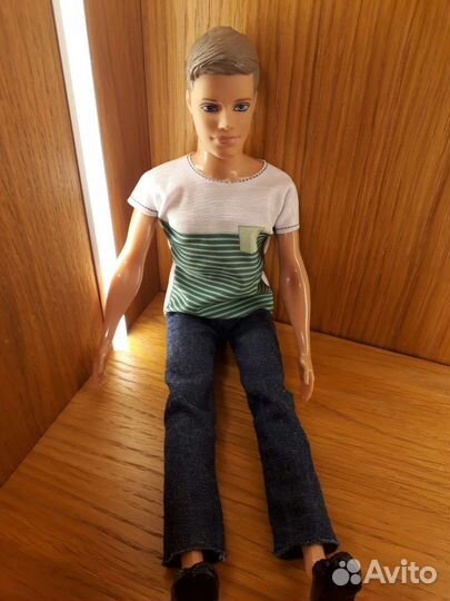 Кукла мальчик Kevin- модель