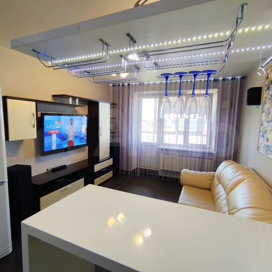 2-к. квартира, 60 м², 17/17 эт.