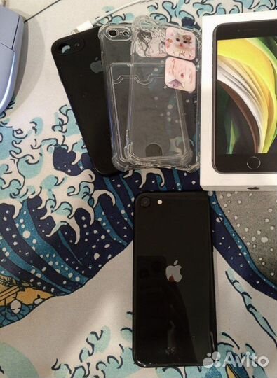 iPhone SE (2020), 64 ГБ