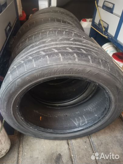 Triangle PL02 235/45 R17