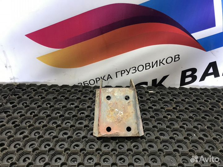 Кронштейн амортизатора Volvo F