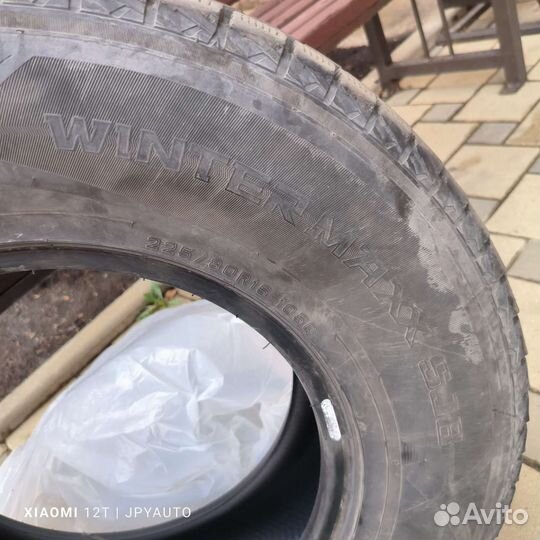 Dunlop Winter Maxx SJ8 225/80 R16