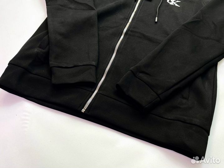 Спортивные костюмы Calvin Klein