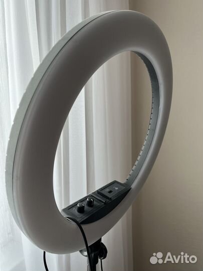 Кольцевая лампа