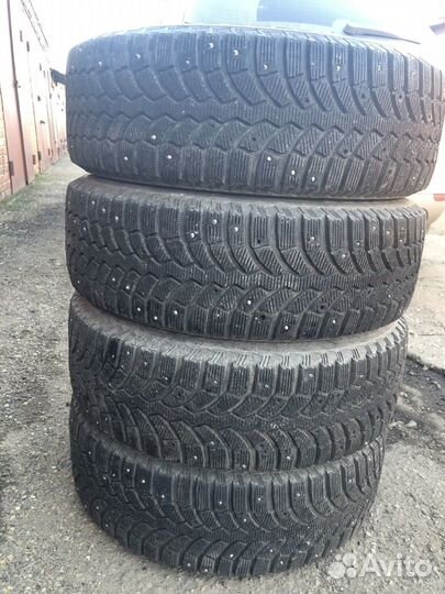 Bridgestone Blizzak Spike-01 195/65 R15