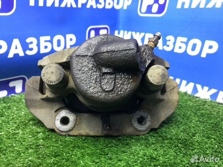 Суппорт передний правый Ford Fiesta MK5 1.4 fxja