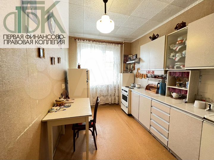 2-к. квартира, 52 м², 4/9 эт.