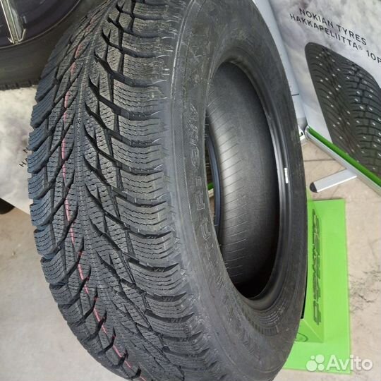 Nokian Tyres Hakkapeliitta R3 SUV 235/65 R17 108