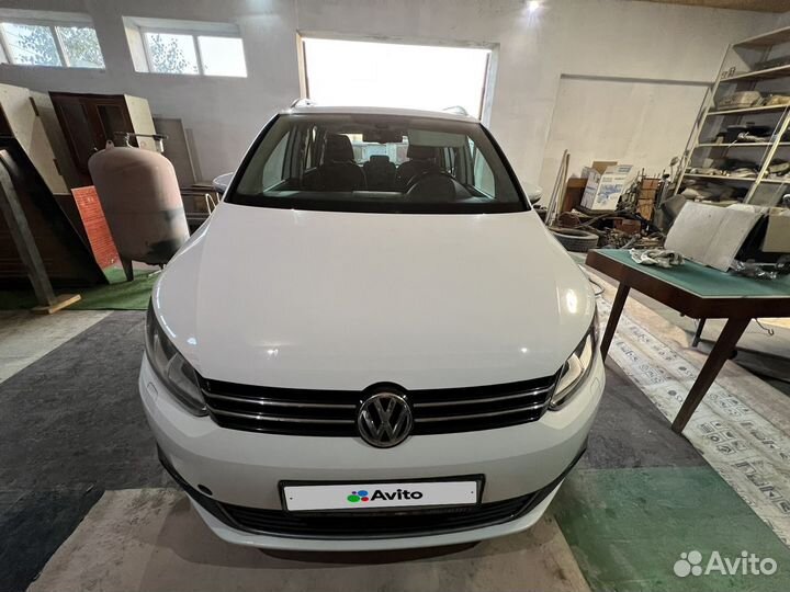Volkswagen Touran, 2010