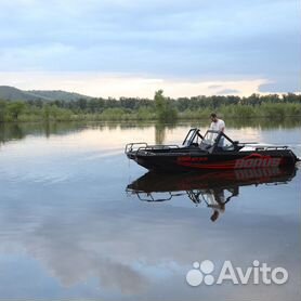 Лодки «Солар» под водомет