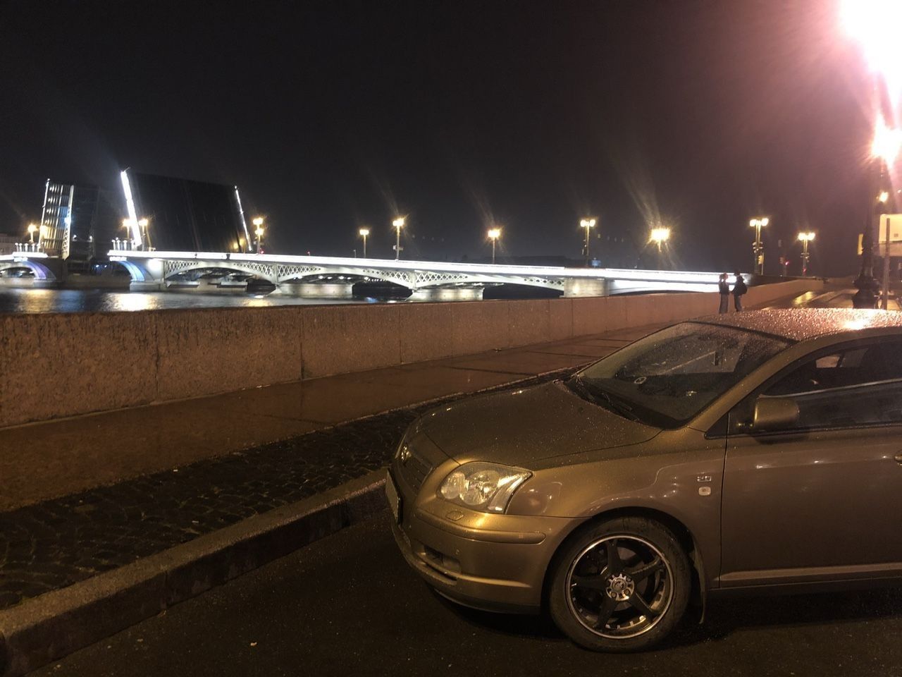 Toyota Avensis: фото владельца