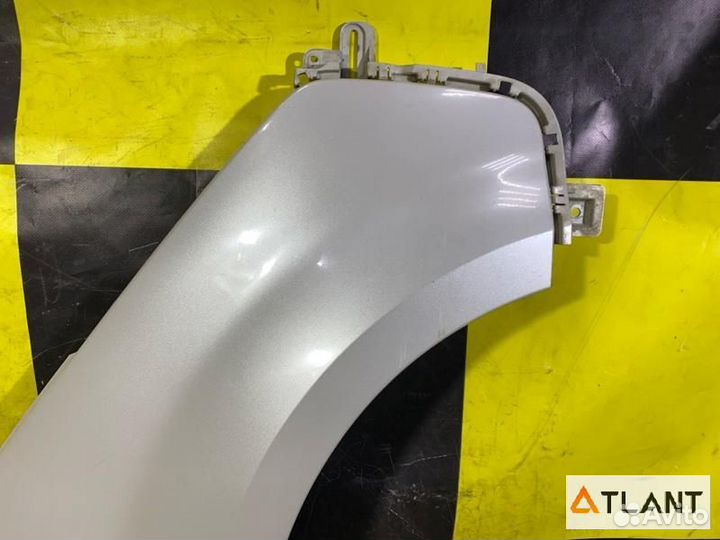 Крыло переднее правое mitsubishi delica D:5