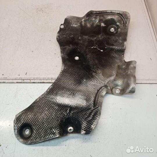 Тепловой экран глушителя Mercedes-Benz R-Класс