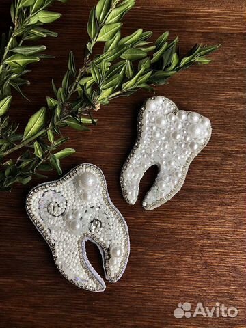 Дизайнерская брошь / Ручная работа