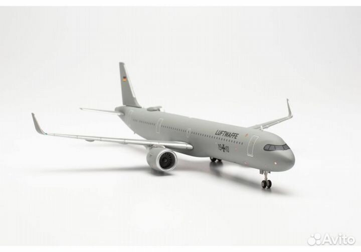 Модель самолёта 572170 A321LR Herpa 1:200 металл